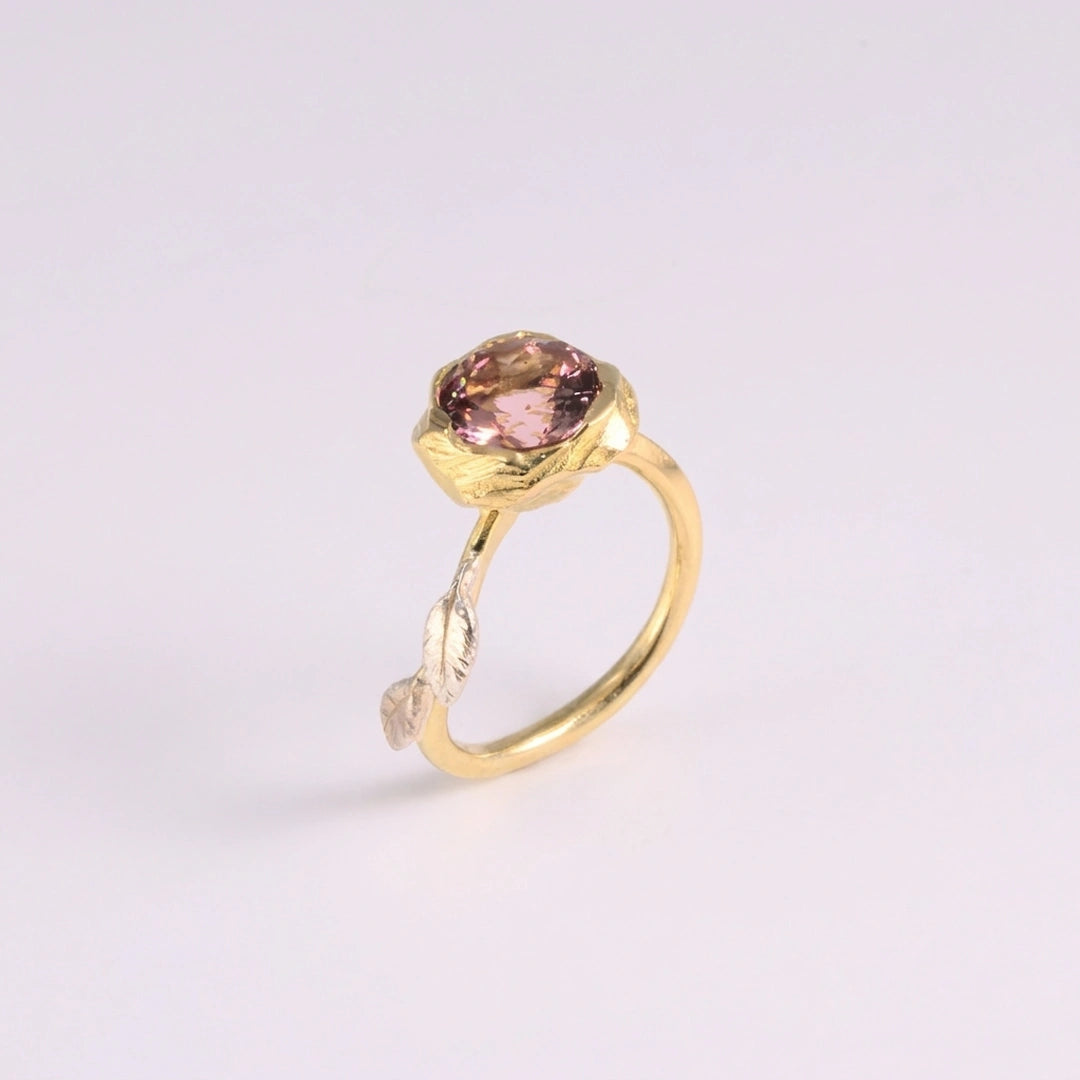 Rosegoud ring met Morganiet, handgemaakt atelier Claire Dries
