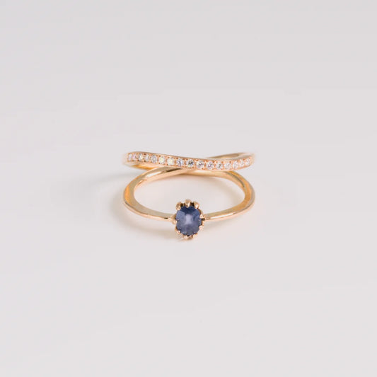 Rosegoud ring met lab-grown diamanten, gehamerde, handgemaakt atelier Claire Dries