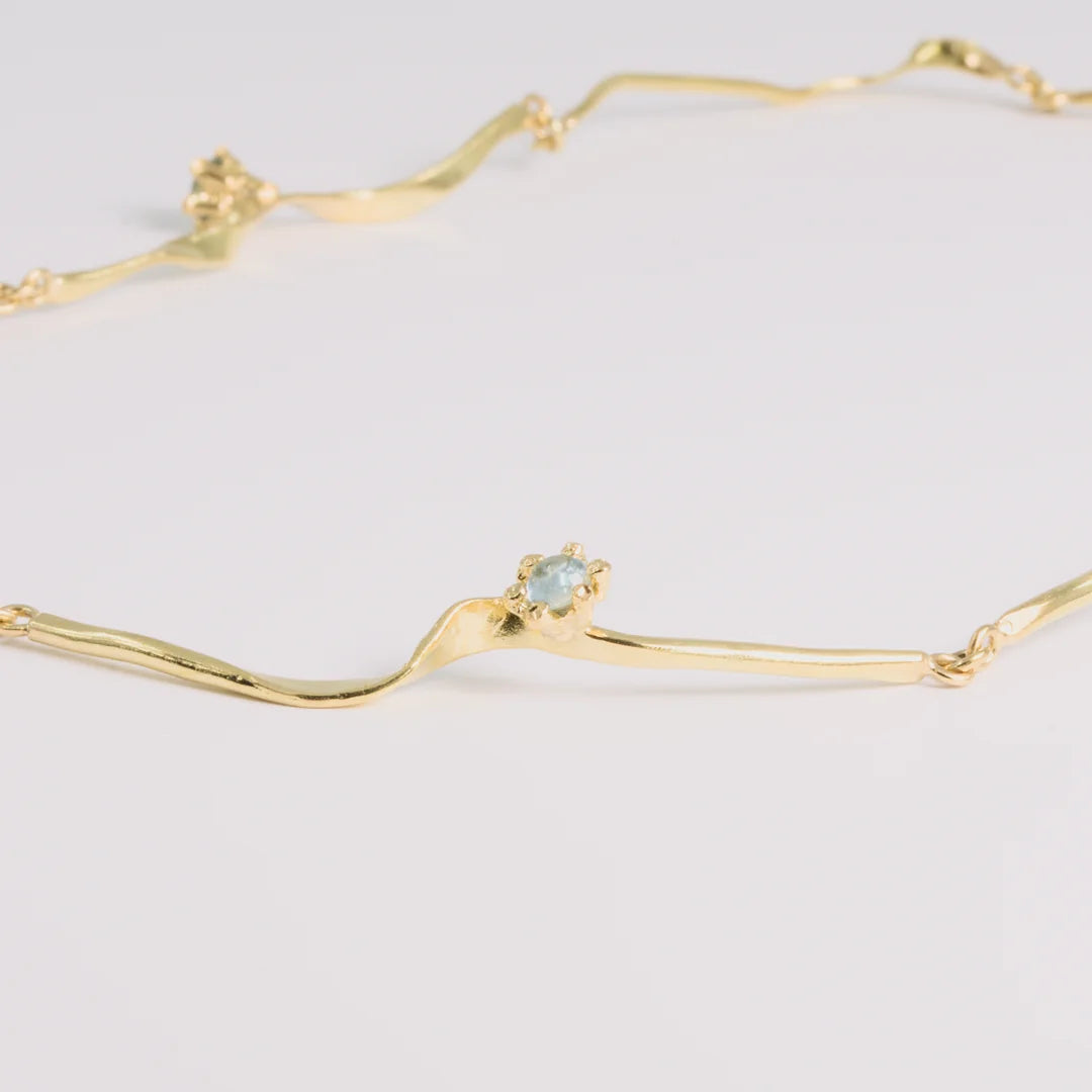 Geelgoud 18kt ketting, handgemaakt uit het atelier van Claire Dries