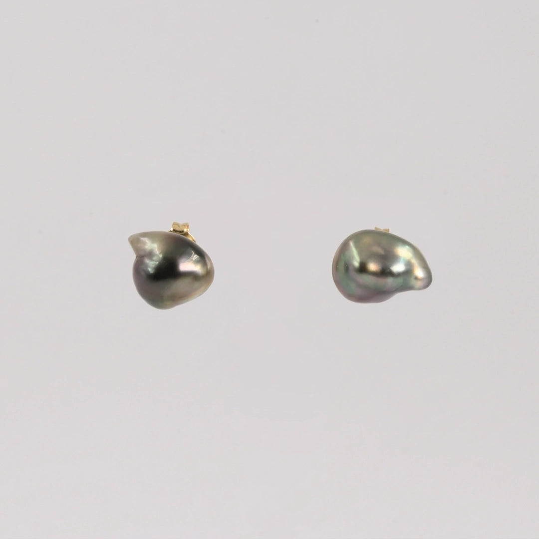 Geelgoud 18kt oorbellen met parels, handgemaakt atelier Claire Dries
