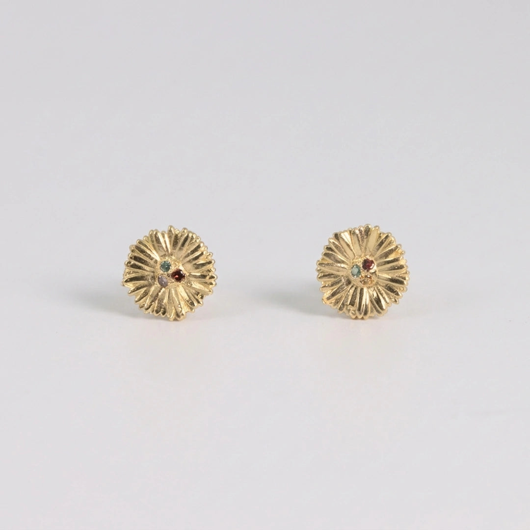 Rosegoud oorbellen met diamanten, handgemaakt atelier Claire Dries