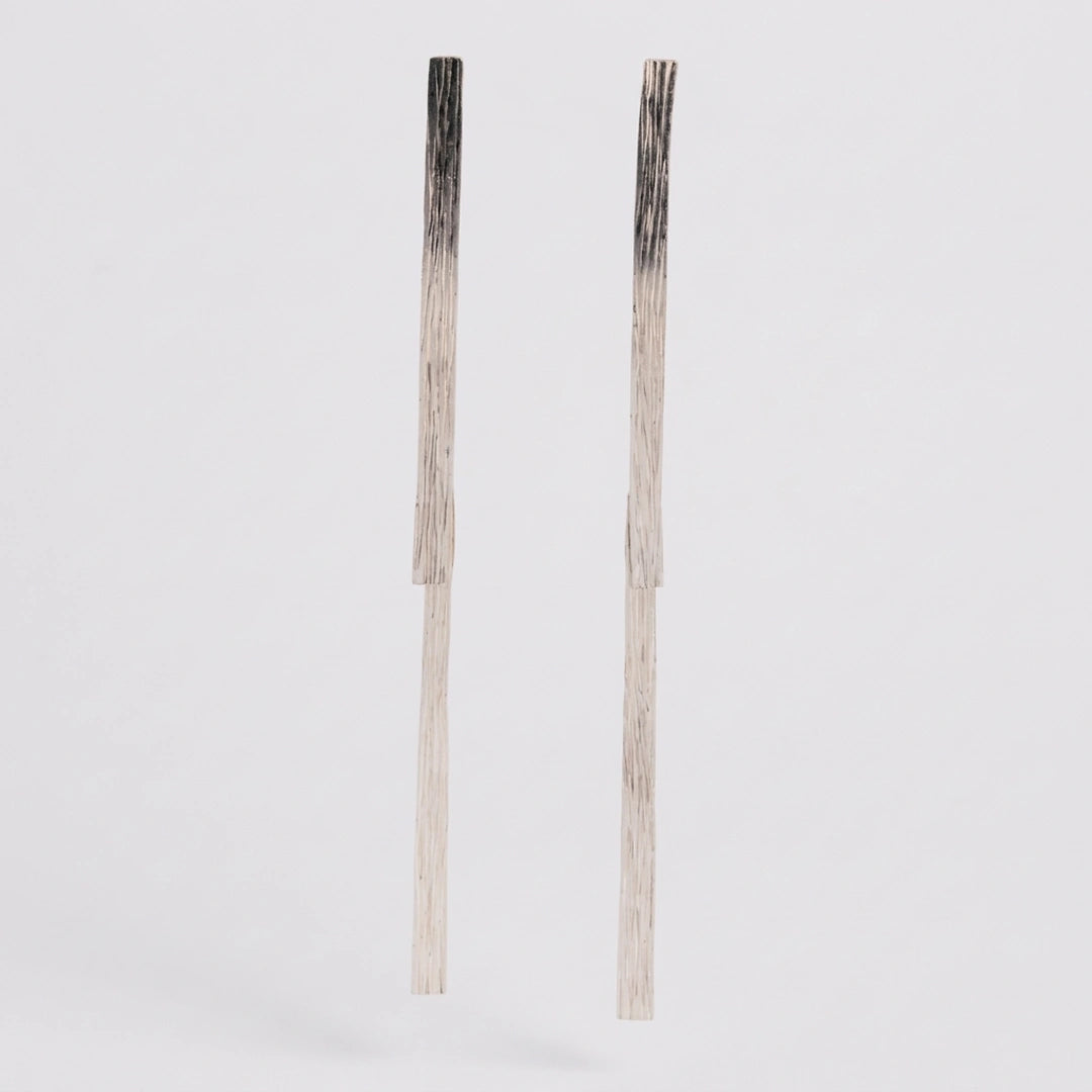 Sterling zilver oorbellen, handgemaakt uit het atelier van Claire Dries