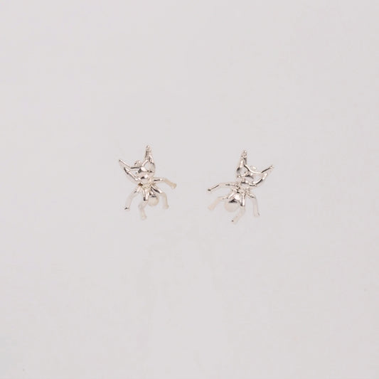 Sterling zilver oorbellen, handgemaakt uit het atelier van Claire Dries