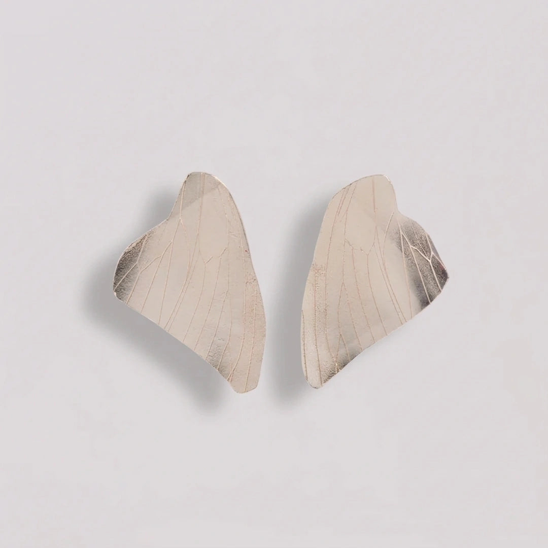 Sterling zilver oorbellen, handgemaakt uit het atelier van Claire Dries