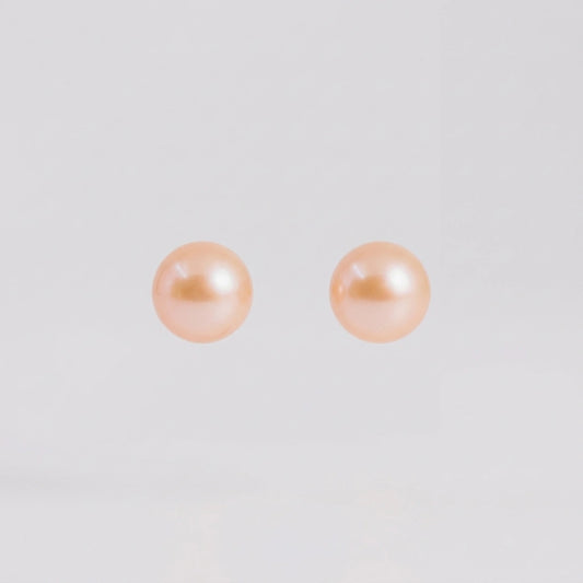 Sterling zilver oorbellen met Zoetwaterparel, handgemaakt atelier Claire Dries