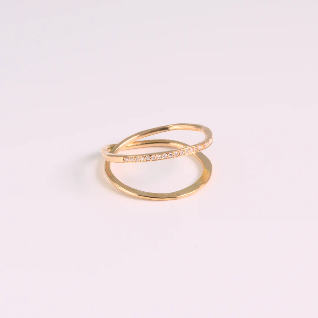 Rosegoud ring met diamanten, gehamerde, handgemaakt atelier Claire Dries