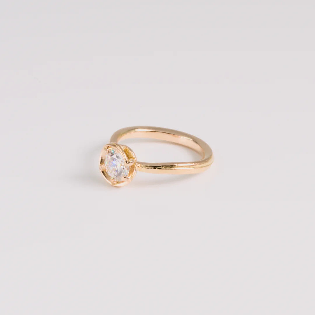 Diamond; rose gold ring met lab-grown diamant, handgemaakt atelier Claire Dries