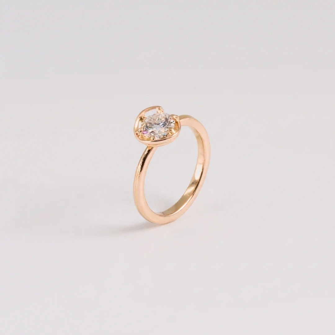 Diamond; rose gold ring met lab-grown diamant, handgemaakt atelier Claire Dries