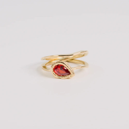 Geelgoud 18kt ring met zirkonia, handgemaakt atelier Claire Dries