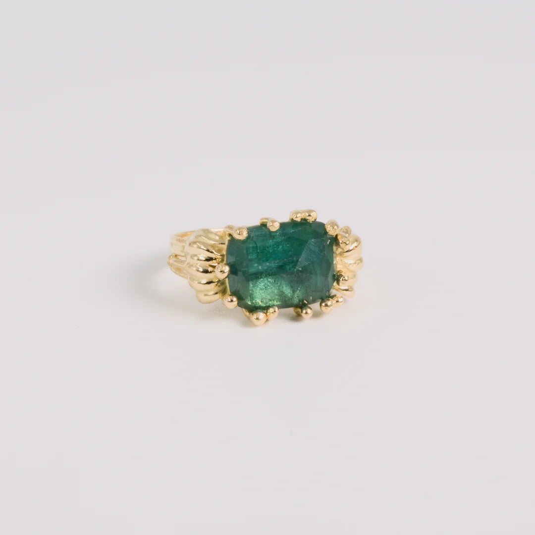 Geelgoud 18kt ring met toermalijn, handgemaakt atelier Claire Dries